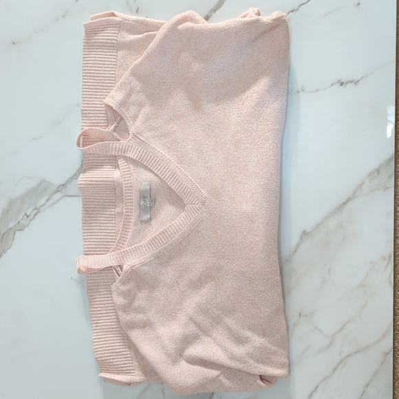 LOFT Cut out V neck sweater - Picture 1 of 5